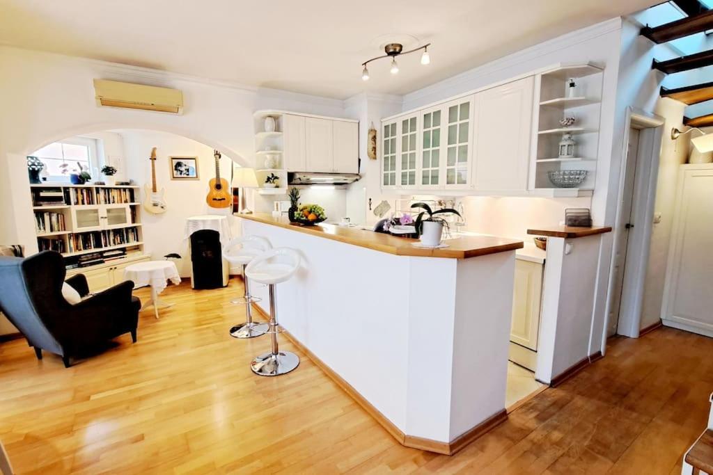 Ellity Apartment Crikvenica Exterior foto