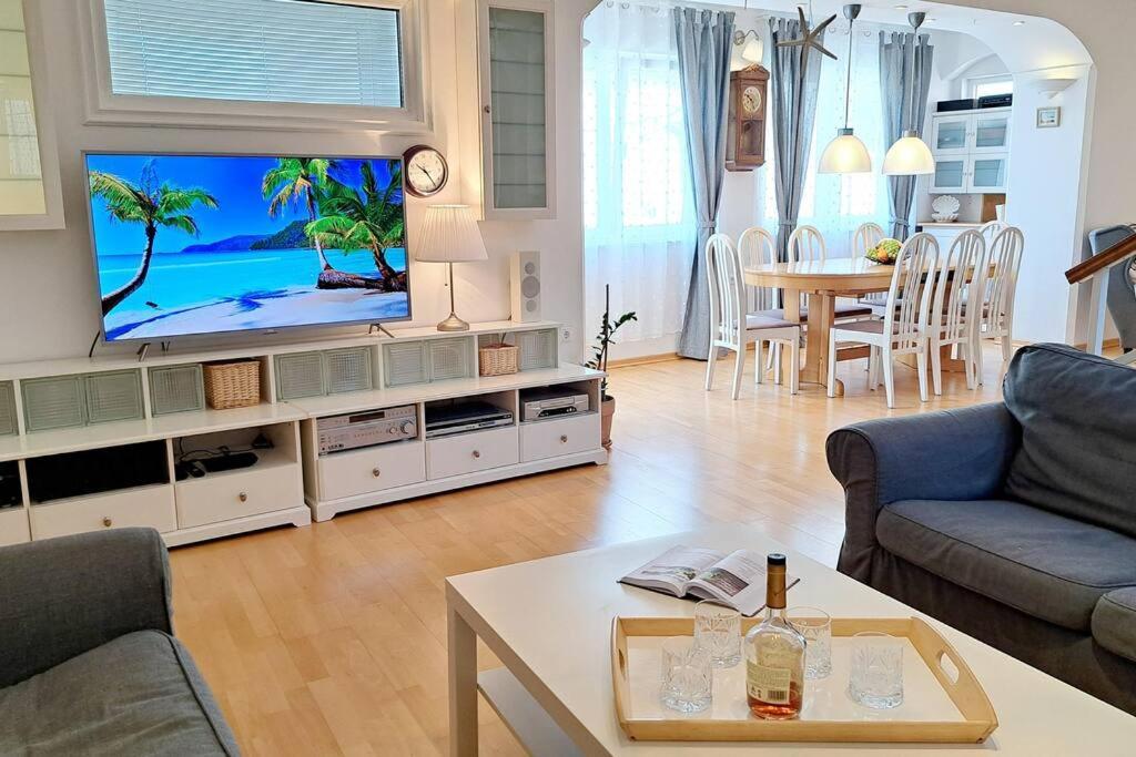 Ellity Apartment Crikvenica Exterior foto