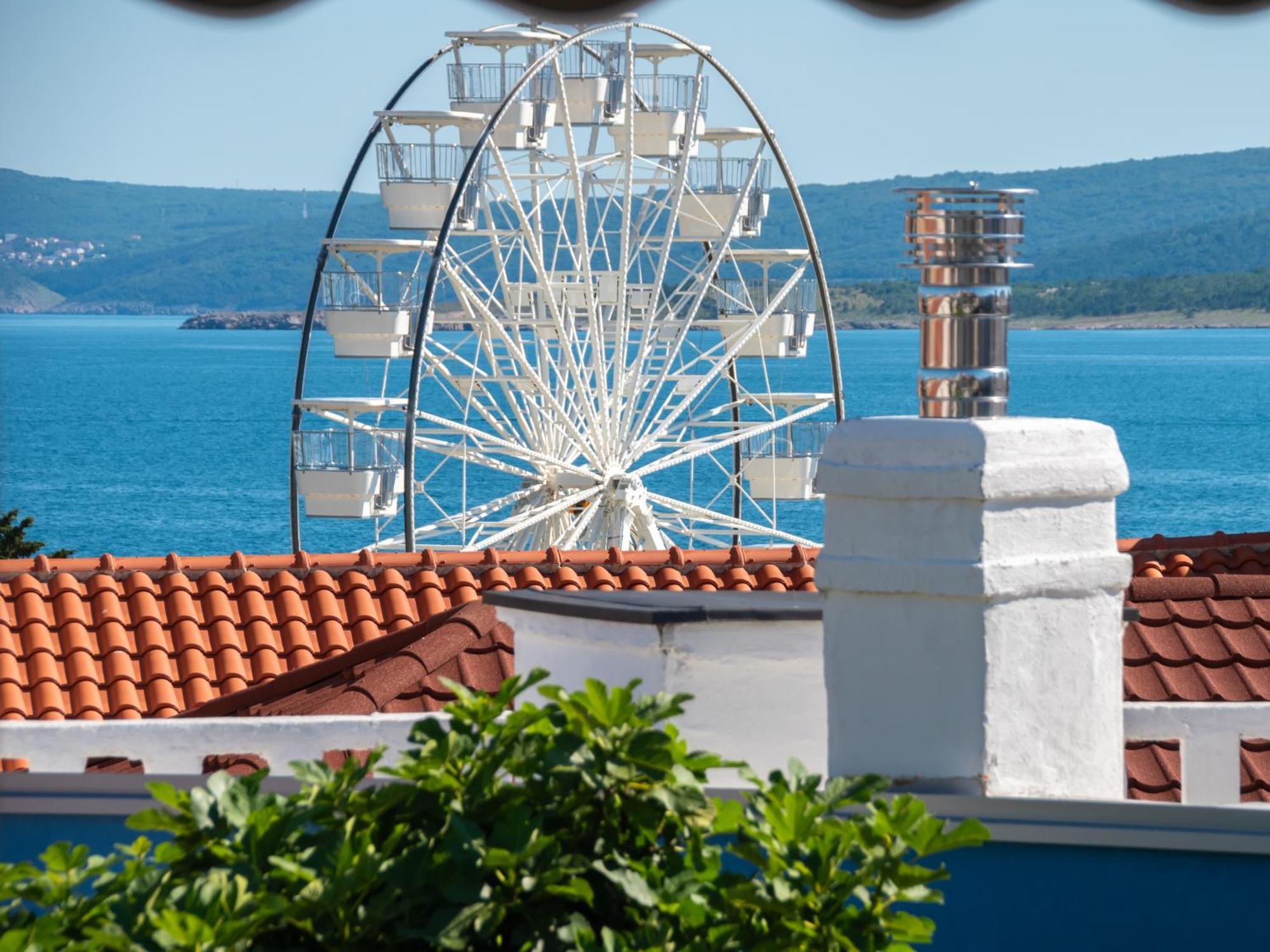 Ellity Apartment Crikvenica Exterior foto